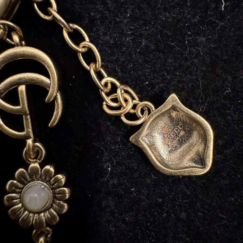 Gucci Marmont GG Floral Elegant Gold and Blue Necklace - Picture 4 of 4